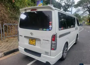 Toyota KDH 2014 Van (Used)