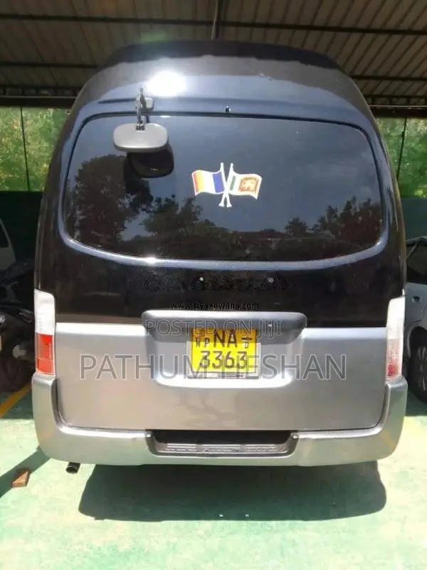Nissan E25 High Roof 2003 Van (Used)