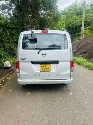 Nissan NV200 2013 Van (Used)
