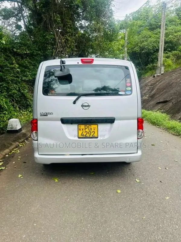 Nissan NV200 2013 Van (Used)