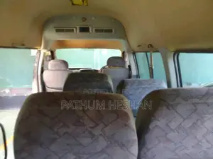 Nissan E25 High Roof 2003 Van (Used)