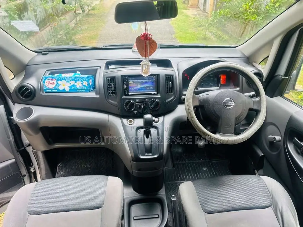 Nissan NV200 2013 Van (Used)
