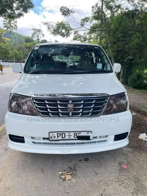 Toyota Granvia 2008 Van (Used)