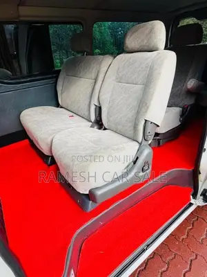 Toyota KDH 200 GL 2006 Van (Used)