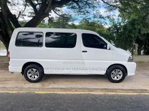 Toyota Granvia 2008 Van (Used)