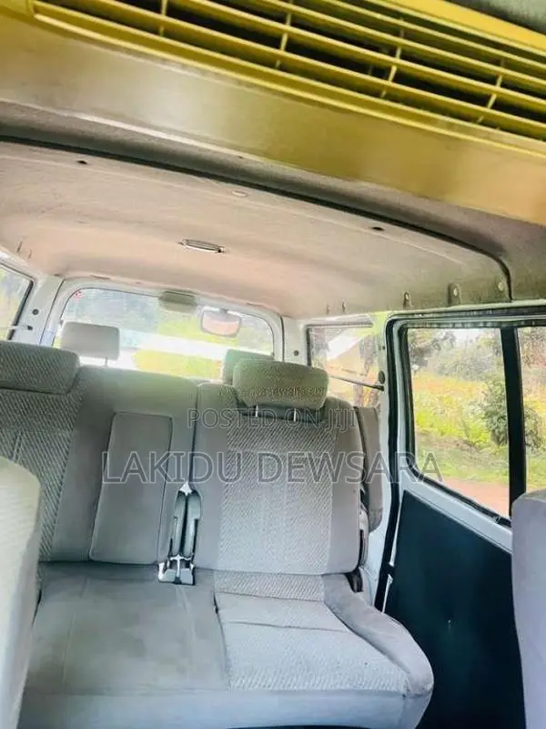 Nissan Vanette 2000 Van (Used)