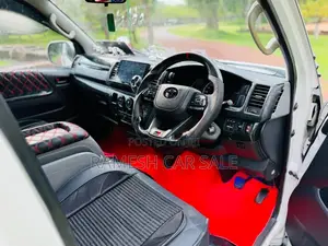 Toyota KDH 200 GL 2006 Van (Used)
