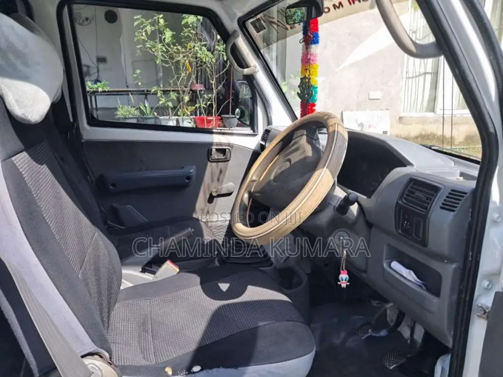 Mitsubishi MiniCab 2011 Van (Used)