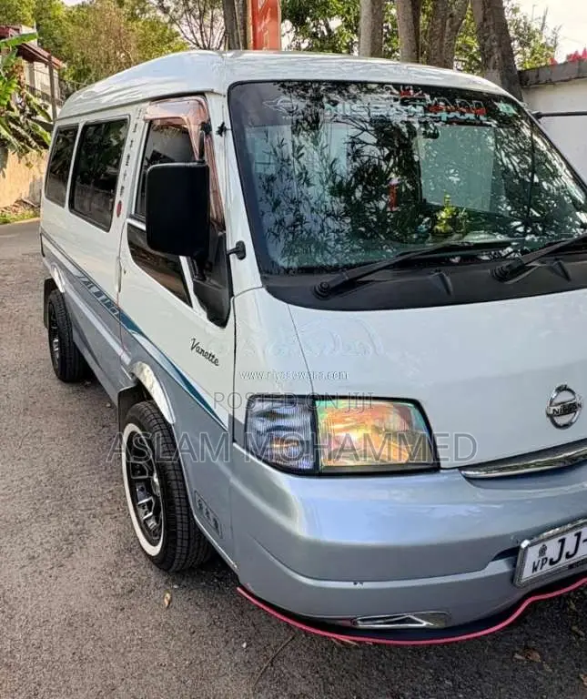 Nissan Vanette 1999 Van (Used)