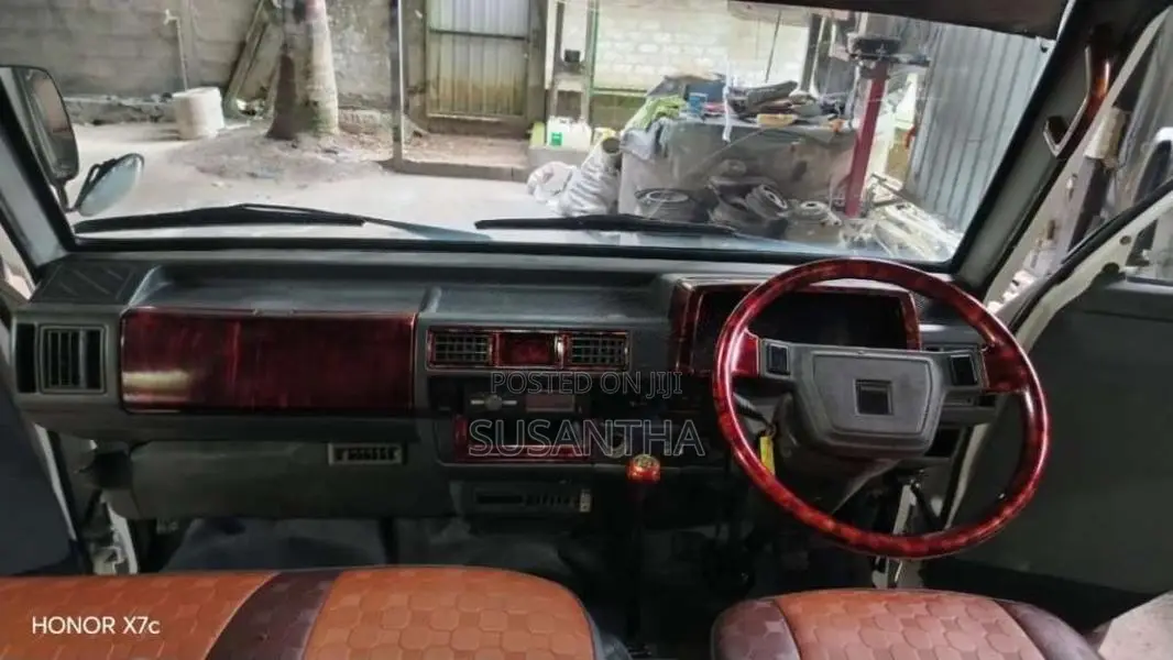 Mazda Brawny 1993 Van (Used)