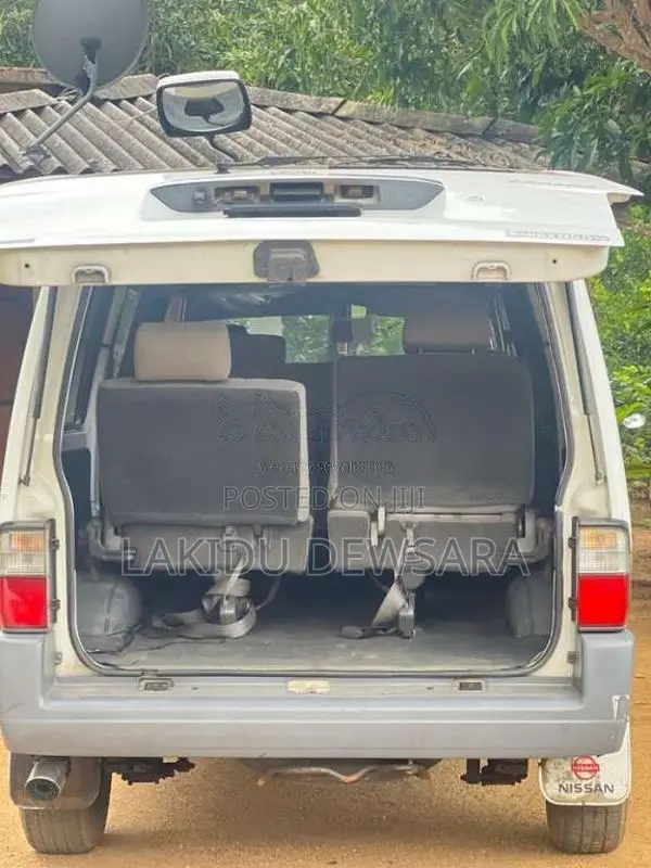 Nissan Vanette 2000 Van (Used)