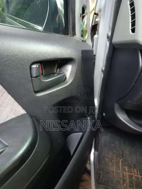 Toyota HIACE 2007 Van (Used)