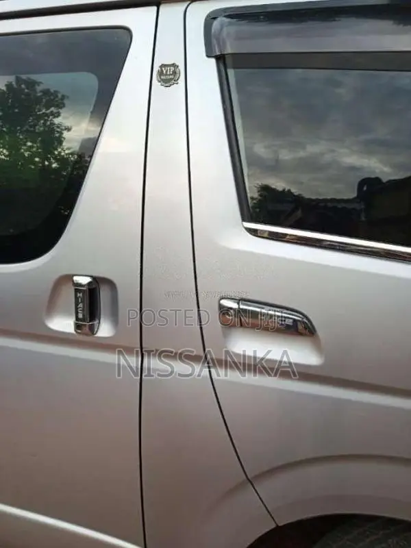 Toyota HIACE 2007 Van (Used)