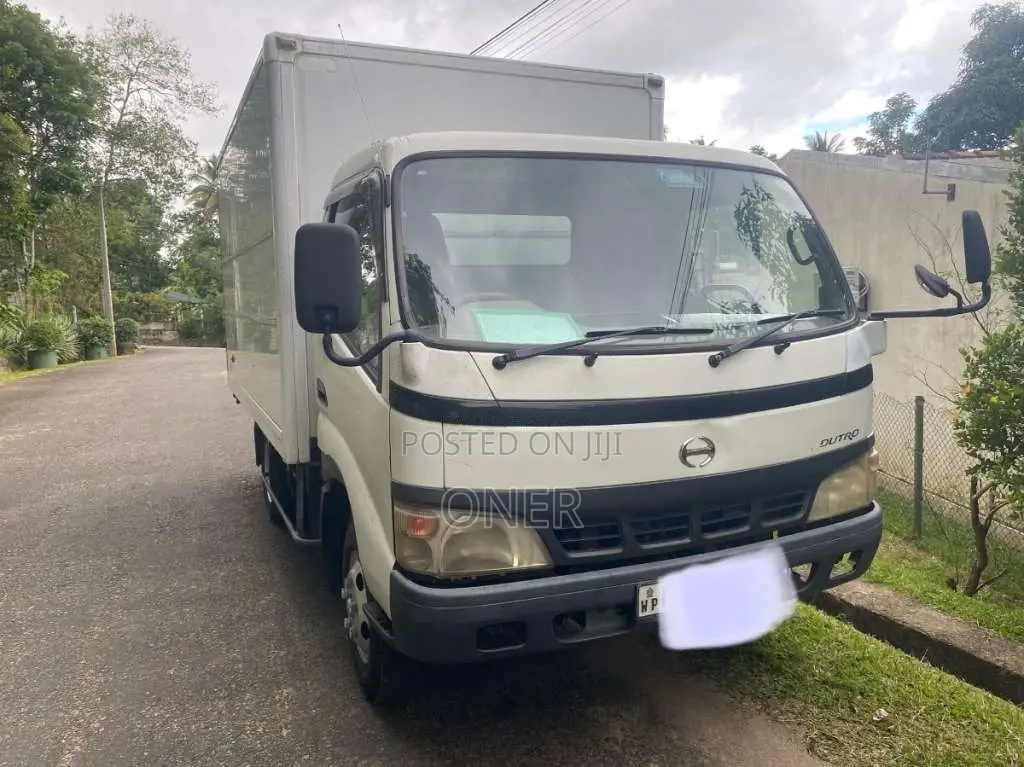 Toyota Hino 2006 Lorry (Used)