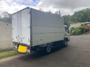 Toyota Hino 2006 Lorry (Used)