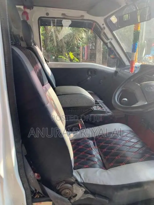 Nissan Vanette 1998 Van (Used)