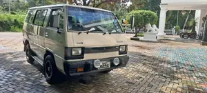 Mitsubishi L3100 1984 Van (Used)