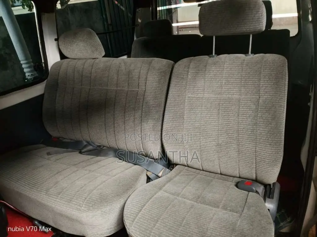 Mitsubishi Delica L300 1991 Van (Used)