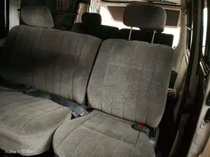 Mitsubishi Delica L300 1991 Van (Used)