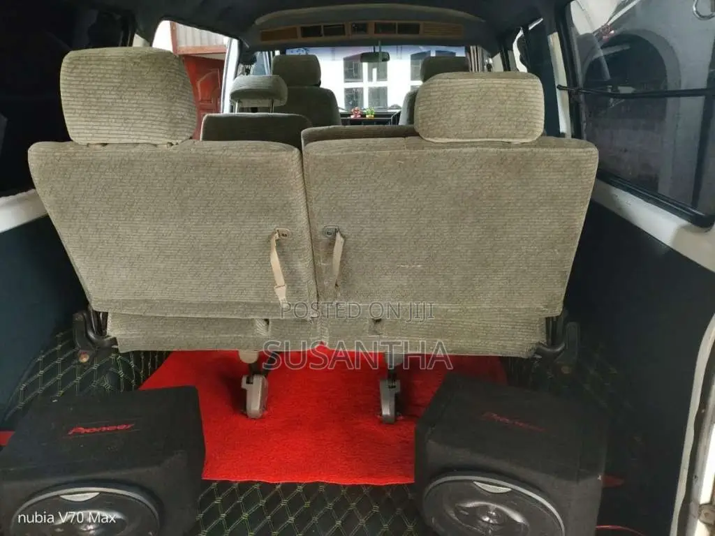 Mitsubishi Delica L300 1991 Van (Used)