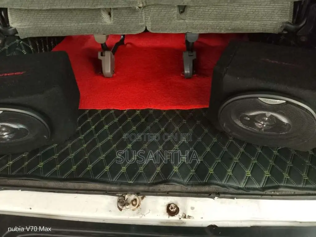 Mitsubishi Delica L300 1991 Van (Used)