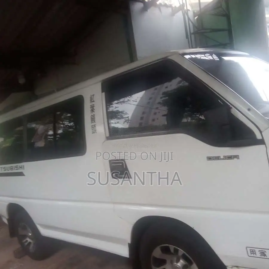 Mitsubishi Delica L300 1991 Van (Used)
