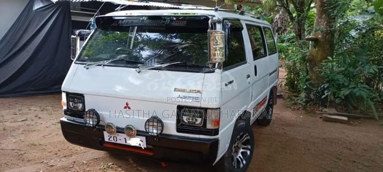 Mitsubishi L300 1982 Van (Used)