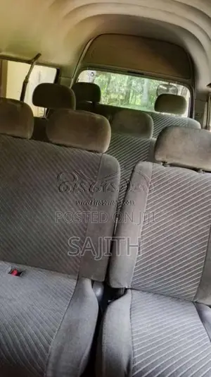 Nissan E25 2003 Van (Used)