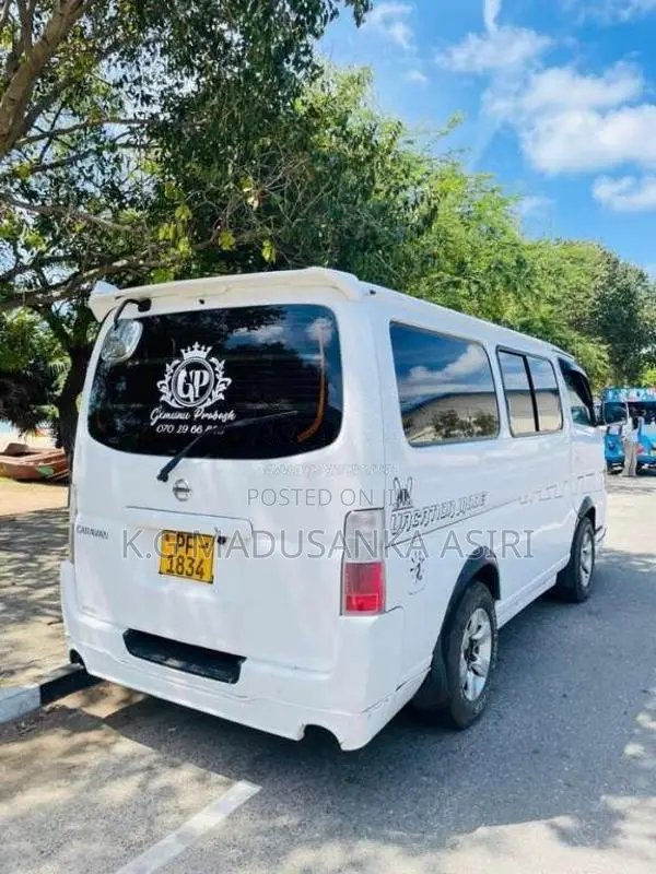 Nissan Caravan 2007 Van (Used)