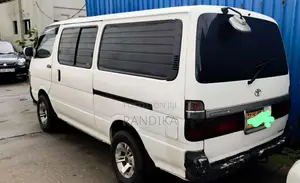 Toyota Dolphin 1994 Van (Used)