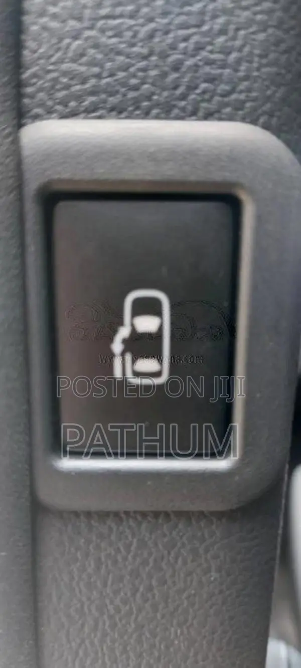 Toyota HIACE 300 2025 Van (Used)