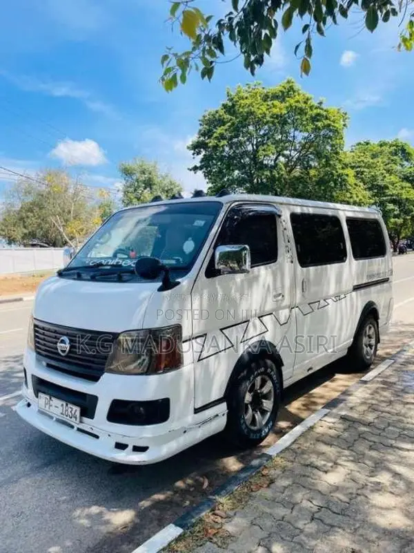 Nissan Caravan 2007 Van (Used)
