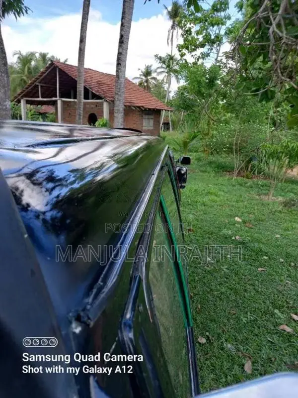 Nissan Caravan 1992 Van (Used)
