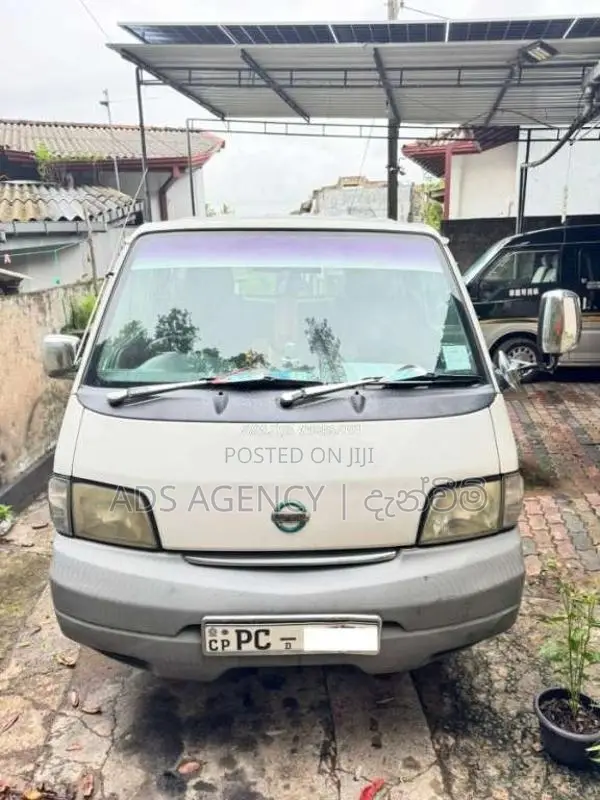 Nissan Vanette 2011 Van (Used)