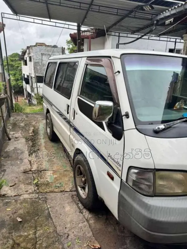 Nissan Vanette 2011 Van (Used)