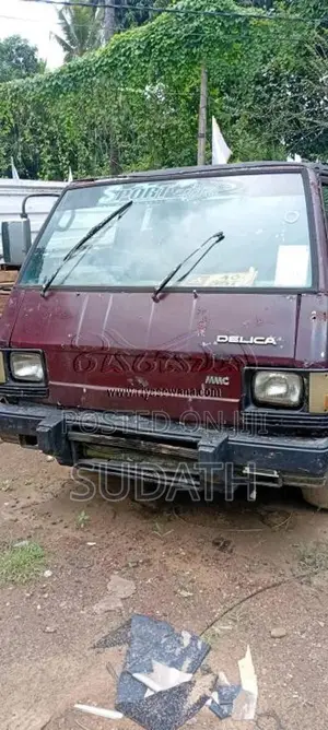 Mitsubishi Delica 1984 Van (Used)
