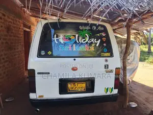 Toyota Shell 1987 Van (Used)