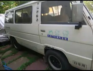 Mitsubishi L300 1985 Van (Used)