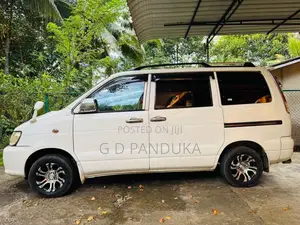 Toyota Noah KR42 2007 Van (Used)
