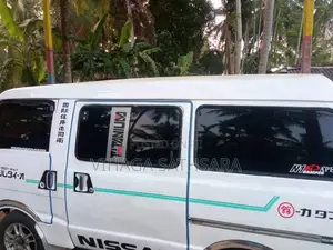 Nissan Largo 1992 Van (Used)