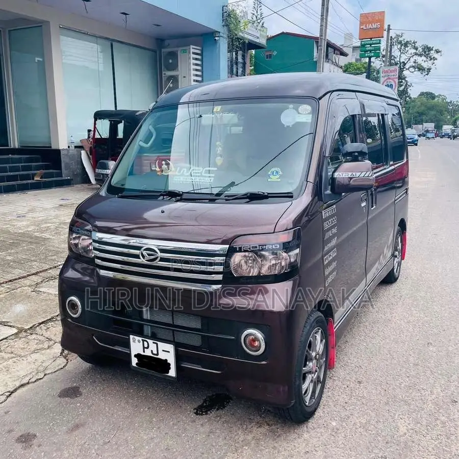 Daihatsu Hijet 2019 Van (Used)