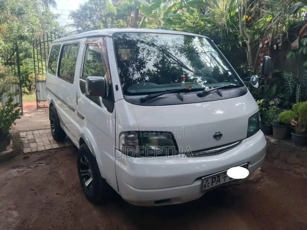 Nissan Vanette 2000 Van (Used)