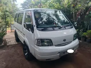 Nissan Vanette 2000 Van (Used)
