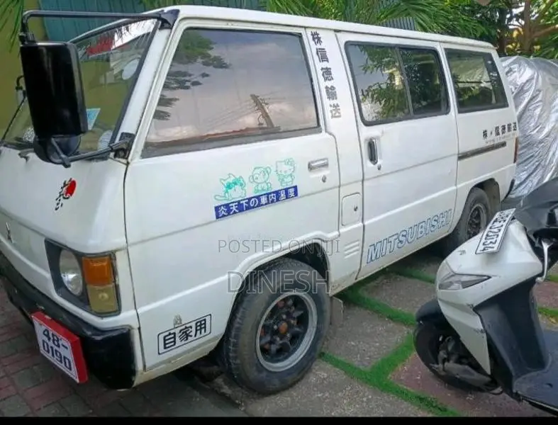Mitsubishi L300 1985 Van (Used)