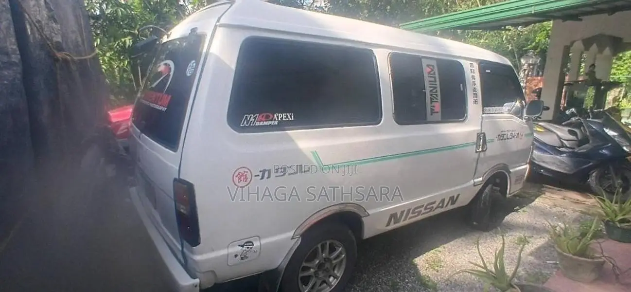 Nissan Largo 1992 Van (Used)