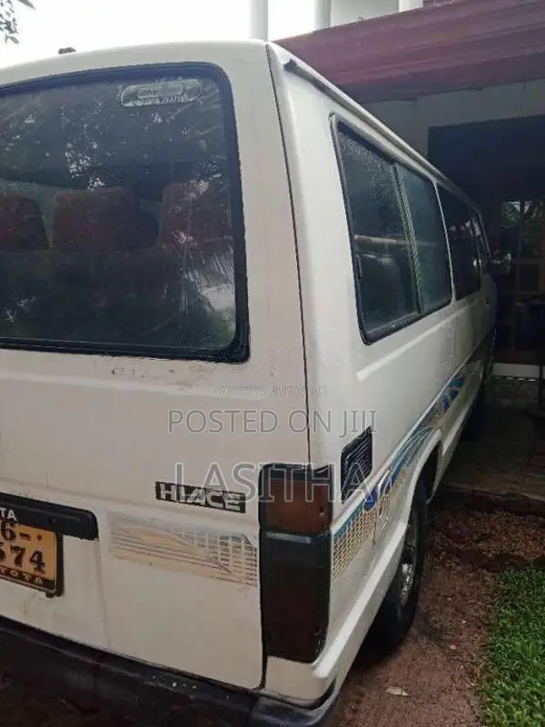 Toyota LH61V 1989 Van (Used)