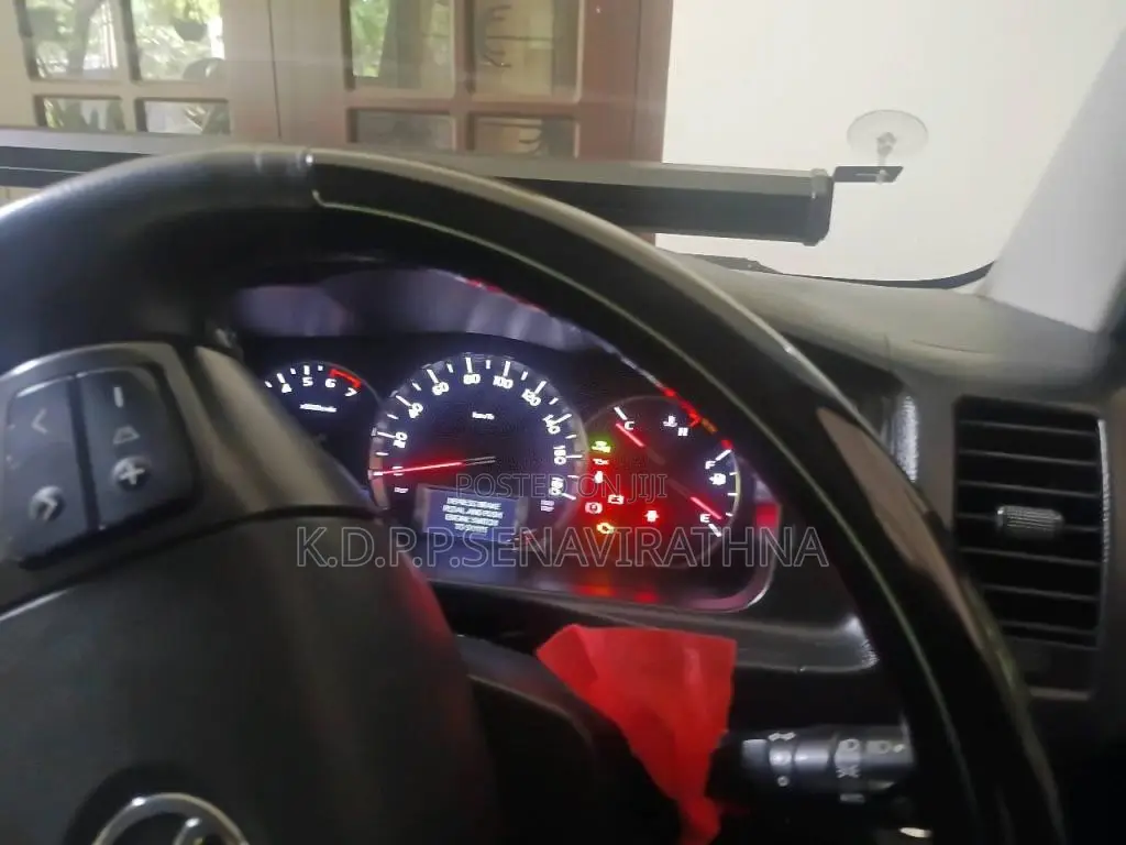 Toyota KDH TRH 2015 Van (Used)