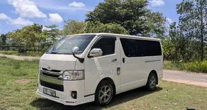Toyota KDH 2008 Van (Used)