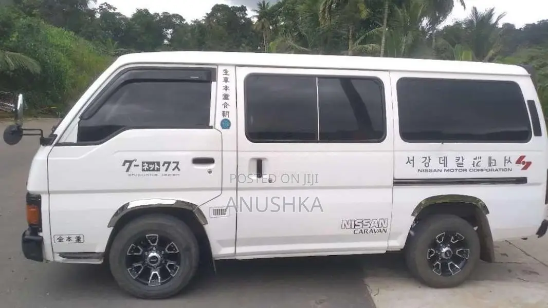 Nissan Caravan 1998 Van (Used)