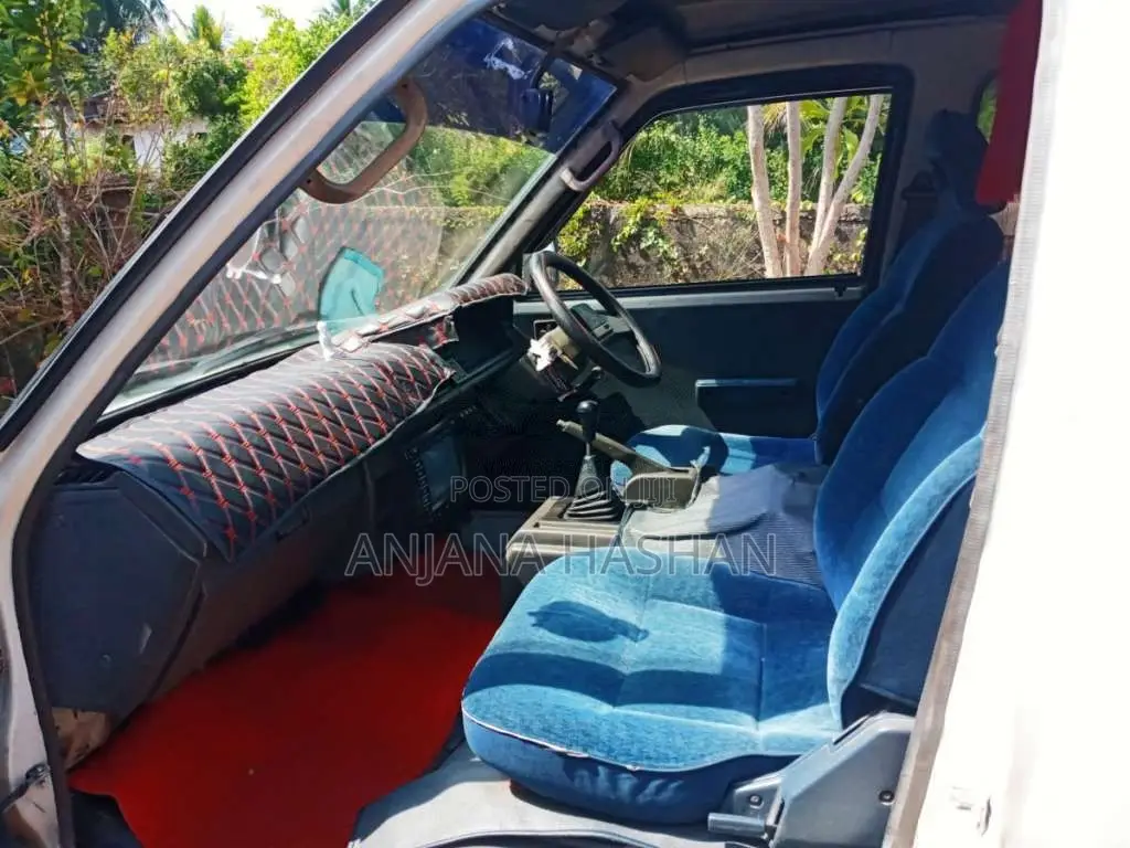 Nissan Vanette 1990 Van (Used)